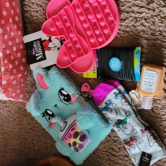 18 items gift basket 18 items gift basket 18 items gift basket 18 items gift bas - Picture 10 of 17
